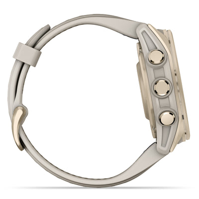 Garmin Fenix 8 Sapphire – 43 mm / AMOLED – Soft Gold mit nebelgrauem/dunklem Sandstein-Silikonarmband – Premium-Multisportuhr