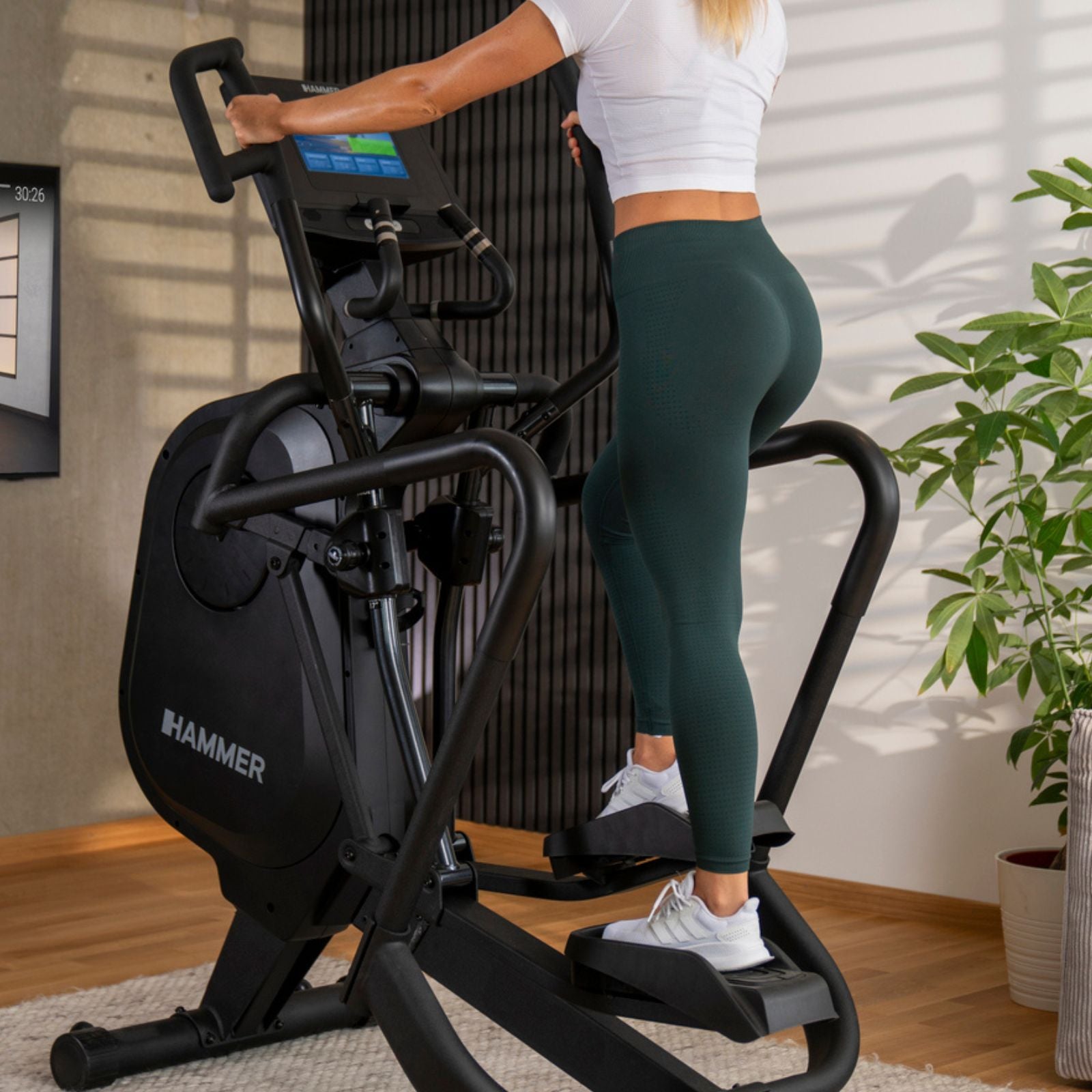 Hammer Fly RX Crosstrainer – Mit Touchscreen-Konsole