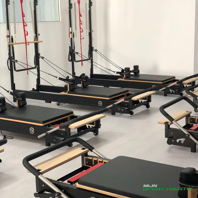 Aluminium Pilates Reformer Tower Black Edition – Platzsparend & vertikal verstaubar – Body & Exercise Pilates BE03