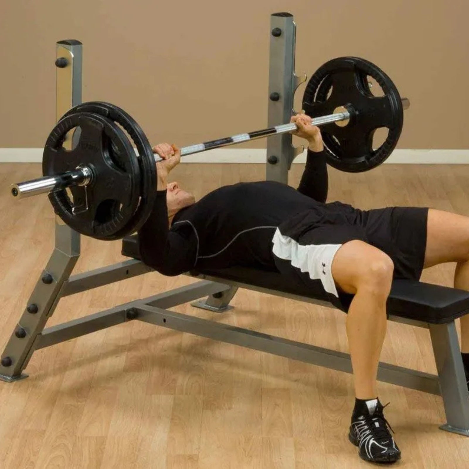 Flachbankdrücken - Pro Clubline SFB349G