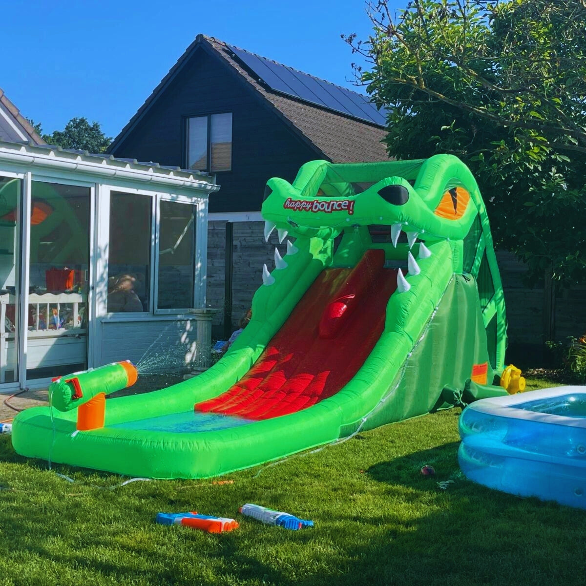 Avyna Happy Bounce Hüpfburg - Croco Waterslide - 3 Personen