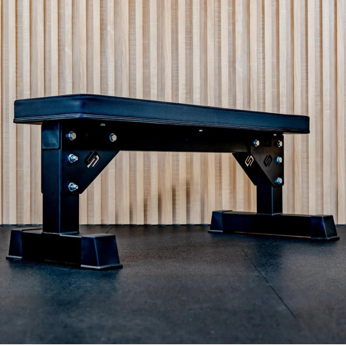 Flache Hantelbank - Evolve Fitness Econ Serie EC-050