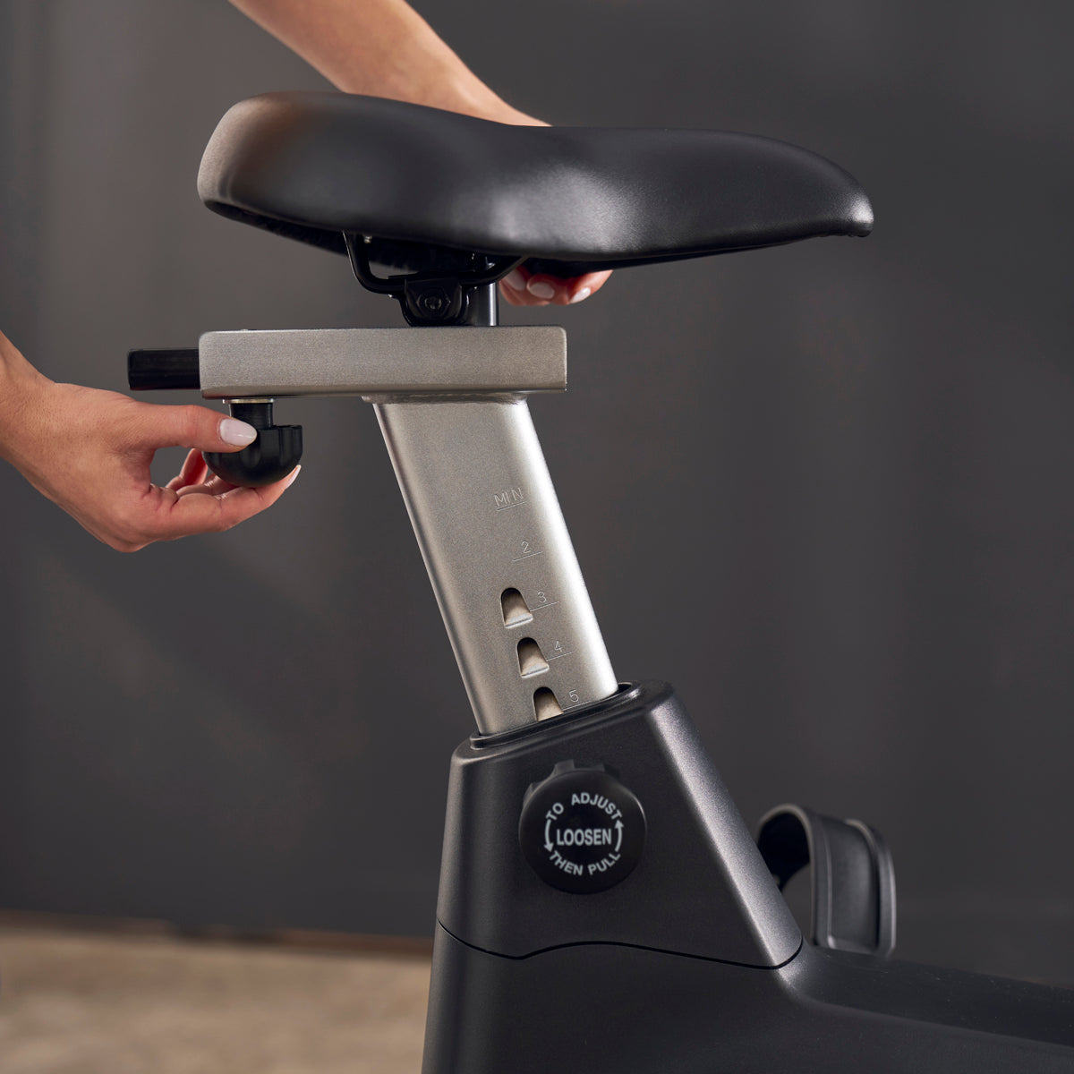 Hammer Maximum UB8000 Profi-Heimtrainer mit 10,1"-Touchscreen-Display