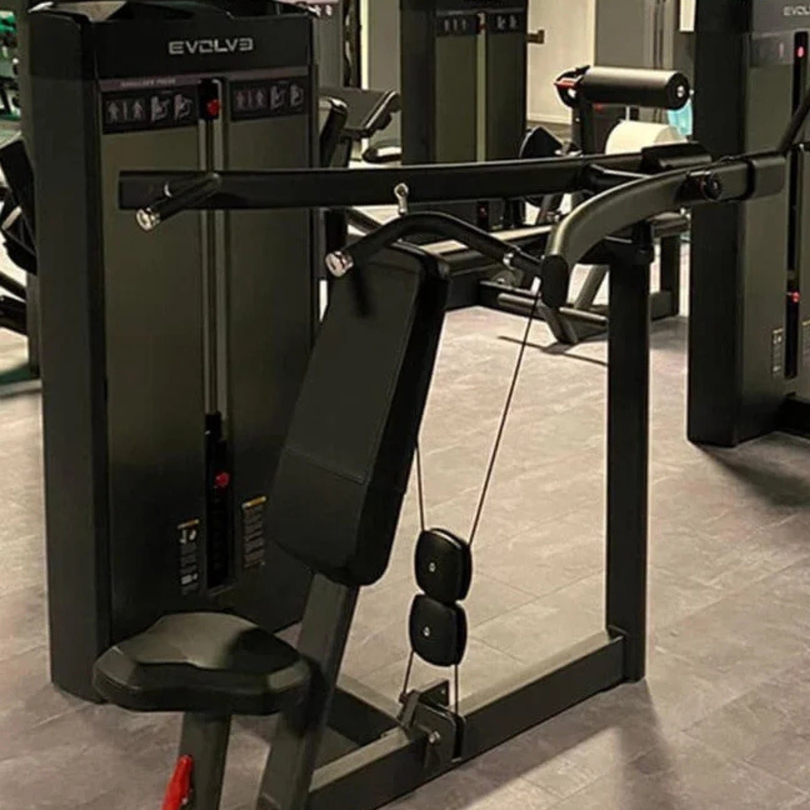 Bizepscurl-Maschine - Evolve Fitness Prime Series PR-207 mit Gewichtsscheiben