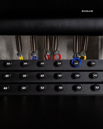 Aluminium Pilates Reformer Tower Black Edition – Platzsparend &amp; vertikal verstaubar – Body &amp; Exercise Pilates BE03