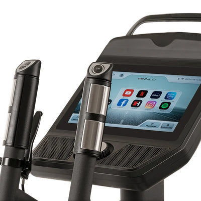 Finnlo E-Glide SRT Crosstrainer – mit TFT-Entertainment-Display