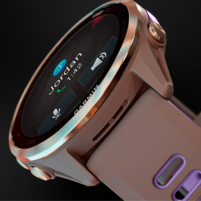 Garmin Forerunner 970 – 47 mm – Premium-Laufuhr – Carbongraues DLC-Titan mit schwarzem Gehäuse und schwarz/transparentem Whitestone-Armband