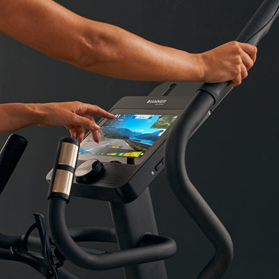Hammer Maximum EL8000 professioneller Crosstrainer mit 10,1"-Touchscreen-Display