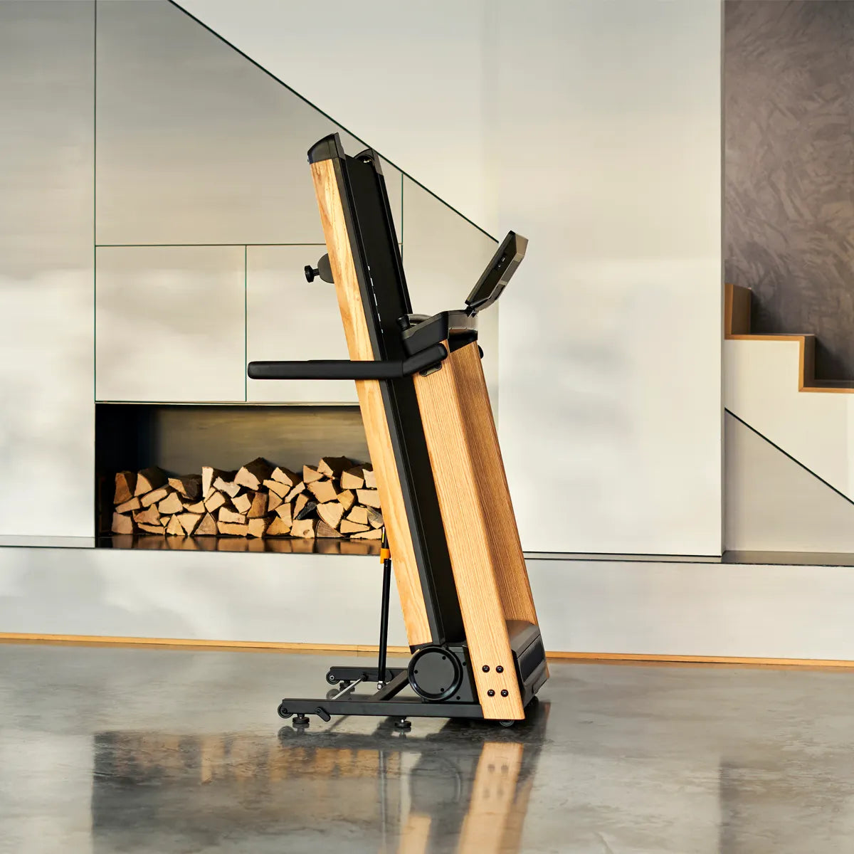 Hammer Q. Vadis 12.0 NorsK Laufband mit 15,6" TFT-Touchscreen