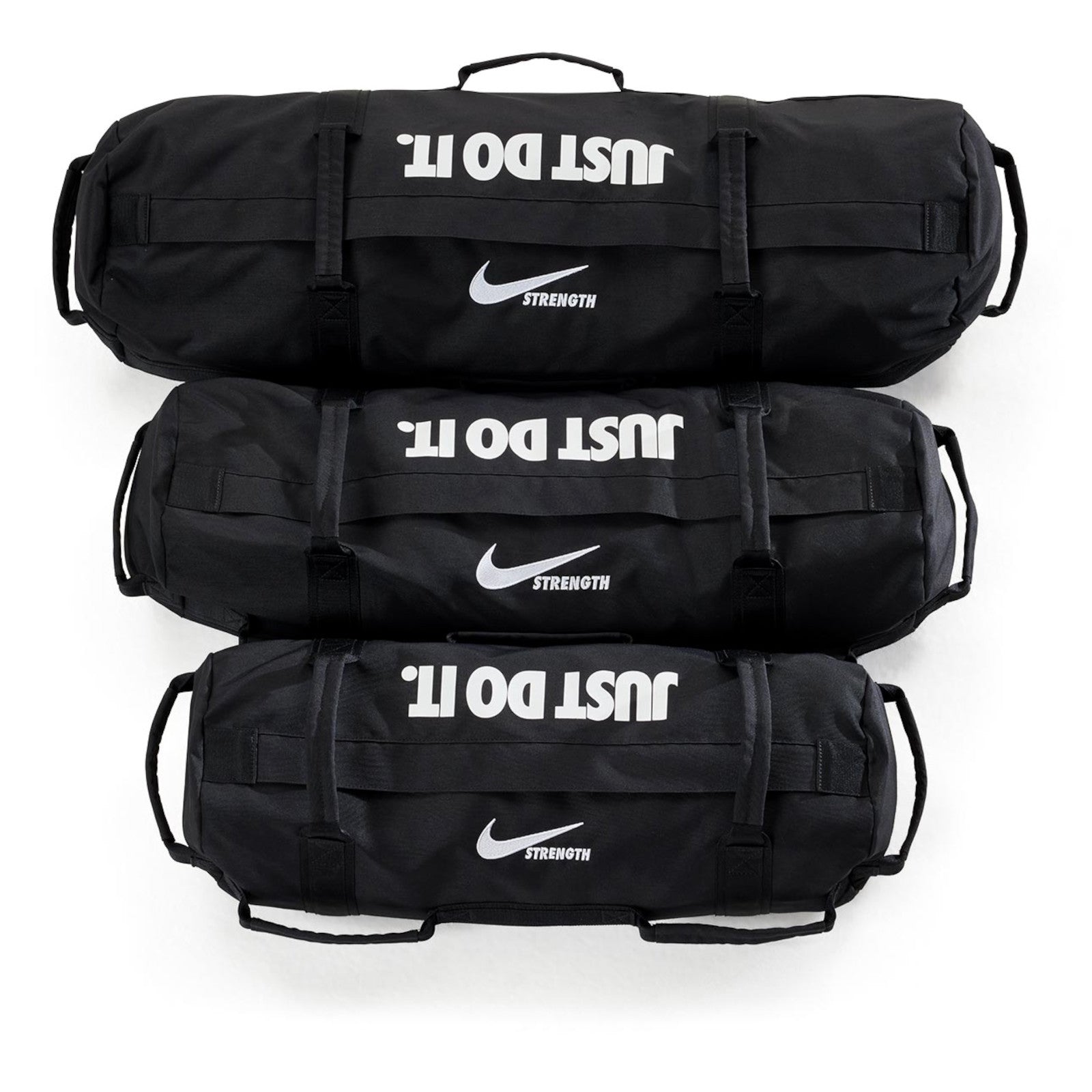 Nike Strength Sandsack – Klein / Mittel / Groß