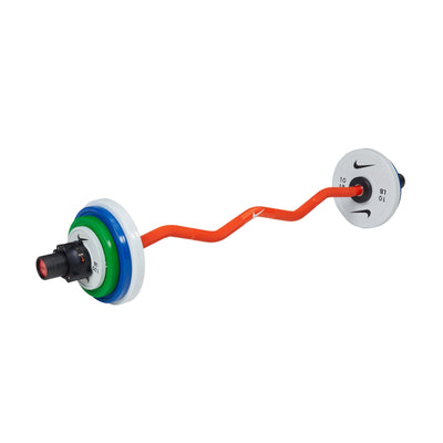 Nike Strength Premium Coated Curlstange 10 kg - Orange / Oranger Swoosh - Cerakote-Beschichtung