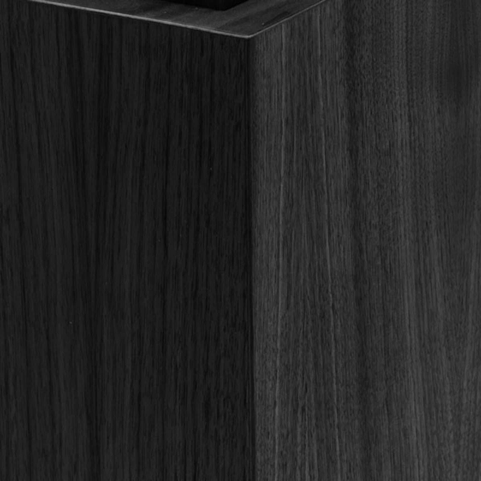 NOHRD Hedgehock Black – Ergonomischer Holzstuhl – gebeizte Eiche